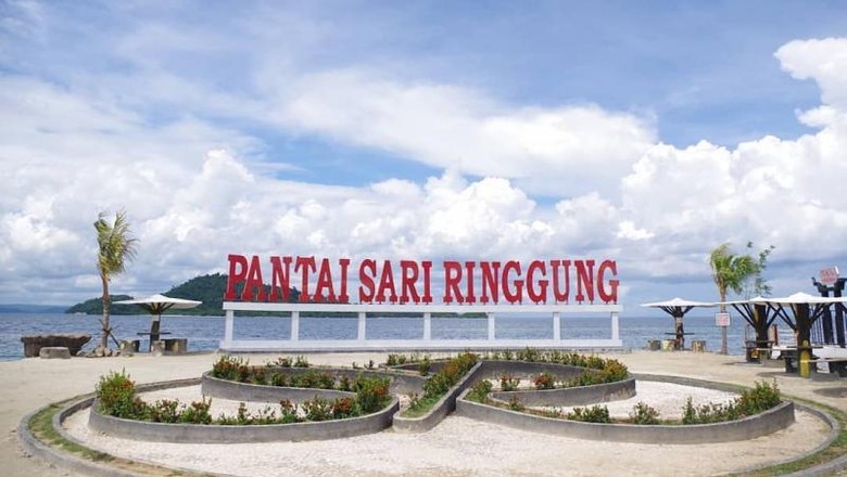 Pantai Sari Ringgung via Detik