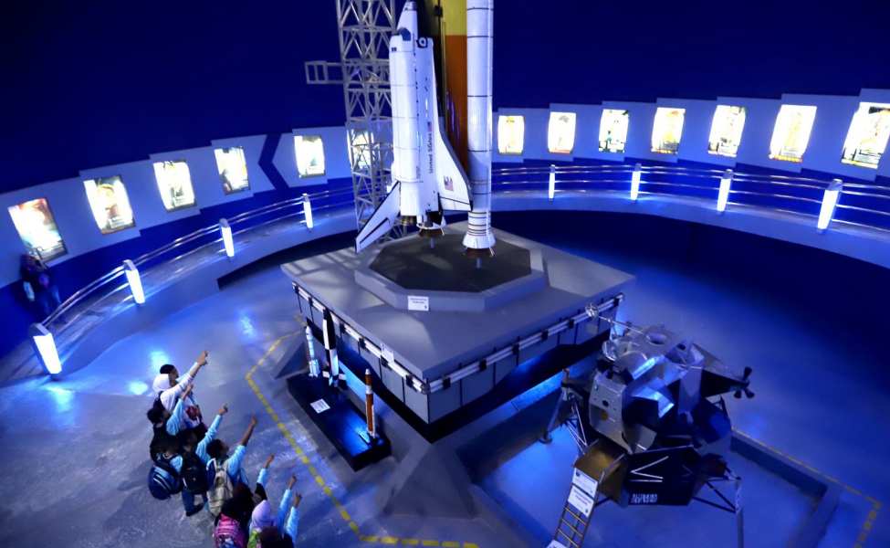 Skyworld Taman Mini Indonesia Indah via Jawapos, 1. The Playground, 2. Cibubur Garden Diary, 3. Taman Impian Jaya Ancol, 4. Dunia Fantasi, 5. Kidzania, 5. Sky Rink, 7. Pinisi Edutainment Park, 8. Planetarium, 9. Museum Bank Indonesia, 10. Museum Layang Layang, 11. Giggle Fun Factory, 12. Taman Mini Indonesia Indah, 13. Taman Lalu Lintas Saka Bhayangkara, 14. Kebun Binatang Ragunan, 15. Sea World Ancol, 16. Museum Wayang, 17. Playparq Bintaro, 18. Kidspace, 19. Museum Fatahillah, 20. Atmosfear, 21. Miniapolis, 22. Bricks 4 Kidz , 23. Playtime Bintaro, 24. Skyworld Taman Mini Indonesia Indah, 25. Jakarta Aquarium, 26. Bounce Street Asia – Trampoline Park, 27. Laser Game Indonesia, 28. Kitchen Magic, 29. Little Boss Play &amp; Eat, 30. Faunaland, 31. Houbii Urban Adventure Park, 32. Scientia Square Park, 33. Timezone, 34. Funworld, 35. Museum MACAN, 36. TeamLab Future Park, 37. Fanpekka, 38. Kidzoona, 39. PlayScape
