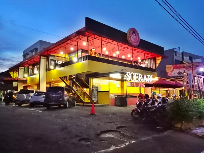 Soerabi Enhaii, 1. Shabu Hachi Margonda Depok, 2. Waroeng SS Spesial Sambal, 3. Mang Engking, 4. Pondok Laras, 5. Saung Talaga, 6. Soto Bu Tjondro, 7. Roti Bakar Eddy, 8. RUMAH LOBSTER DEPOK, 9. FISHSTREAT DEPOK, 10. Steak Moen – Moen, 11. Warung Pasta Depok, 12. Pondok Ikan Gurame, 13. Fat Bubble, 14. Mang Kabayan, 15. Perang Kerang, 16. Tibumi Rumah Kopi, 17. Imperial Kitchen & Dimsum, 18. Maxx Coffee, 19. Sop Duren Margonda, 20. Ayam Bakar Christina, 21. Bakso Hitam Pak Bewok, 22. Rumah Makan Shinta, 23. Shirin, 24. Laziiz Restaurant, Makanan Khas Timur Tengah di Depok, 25. Soerabi Enhaii, 26. Nasi Timbel Si Teteh, 27. Pecel Lele Lela, 28. Pidie 2000