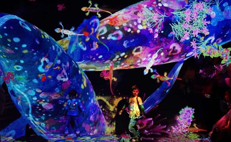 TeamLab Future Park via Okezone, 1. The Playground, 2. Cibubur Garden Diary, 3. Taman Impian Jaya Ancol, 4. Dunia Fantasi, 5. Kidzania, 5. Sky Rink, 7. Pinisi Edutainment Park, 8. Planetarium, 9. Museum Bank Indonesia, 10. Museum Layang Layang, 11. Giggle Fun Factory, 12. Taman Mini Indonesia Indah, 13. Taman Lalu Lintas Saka Bhayangkara, 14. Kebun Binatang Ragunan, 15. Sea World Ancol, 16. Museum Wayang, 17. Playparq Bintaro, 18. Kidspace, 19. Museum Fatahillah, 20. Atmosfear, 21. Miniapolis, 22. Bricks 4 Kidz , 23. Playtime Bintaro, 24. Skyworld Taman Mini Indonesia Indah, 25. Jakarta Aquarium, 26. Bounce Street Asia – Trampoline Park, 27. Laser Game Indonesia, 28. Kitchen Magic, 29. Little Boss Play &amp; Eat, 30. Faunaland, 31. Houbii Urban Adventure Park, 32. Scientia Square Park, 33. Timezone, 34. Funworld, 35. Museum MACAN, 36. TeamLab Future Park, 37. Fanpekka, 38. Kidzoona, 39. PlayScape