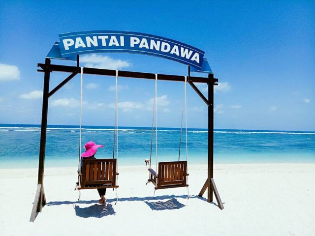 Tepi pantai, Filosofi Patung Pandawa Lima Di Tebing Pantai , Sejarah Pantai Pandawa Bali, Lokasi Pantai, Pesona Pantai Pandawa yang Menghipnotis Siapa Saja, Aktivitas di Pantai Pandawa Kutuh Bali, Fasilitas di Pantai Pandawa, Harga Tiket Masuk Pantai Pandawa Bali, Yuk Cobain Pijat Tradisional di Pantai Pandawa, Transportasi , Daftar Hotel dekat Pantai Pandawa Bali, Akses Menuju Pantai Pandawa, Aktivitas Seru di Pantai Pandawa, Spot Lima Ksatria Pandawa, Tempat Makan di Pantai Pandawa, Spot Foto Instagramable