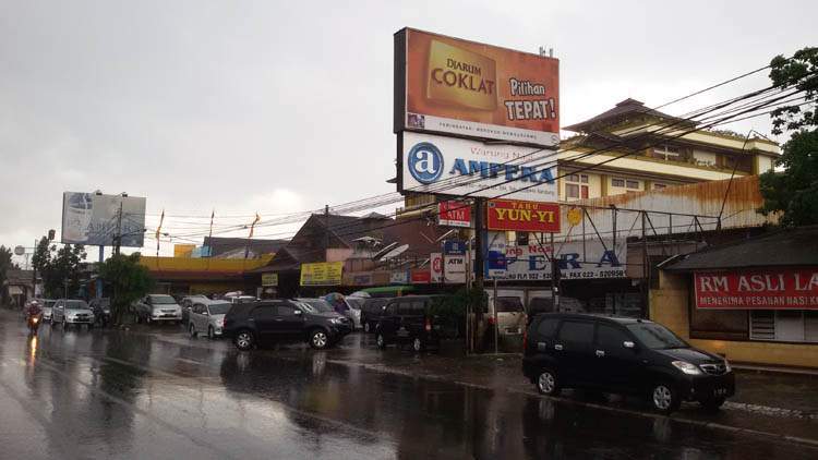 Rumah Makan Ampera Lembang
