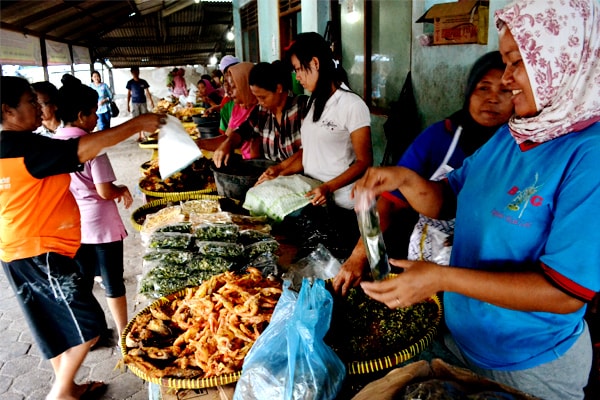 wisata kuliner makanan pantai baron (kratonpedia.com), Liburan Seru ke Pantai Baron, Lokasi Pantai Baron Gunungkidul, Akses Wisata Menuju Baron Beach, Harga Tiket Masuk Pantai Baron, Akomodasi, Keindahan Pantai, Aktivitas Seru Lain di Pantai Baron, Spot Menarik di Pantai Baron, Tips Saat Mengunjungi Baron Beach