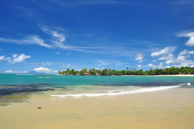 Objek Wisata Pantai Sambolo Banten, Informasi Umum, Akses Lokasi Menuju Pantai Sambolo Banten, Fasilitas yang Ada di Pantai Sambolo Banten, Menikmati Keindahan Pantai Sambolo, Harga Tiket Masuk Pantai Sambolo Banten, Keunggulan Wisata di Pantai Sambolo, Aktivitas Seru di Pantai Sambolo
