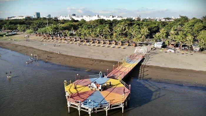 Suasana Pantai Akkarena Diabadikan Menggunakan Drone, Informasi Umum, Lokasi Pantai Akkarena, Pesona Alam Pantai Akkarena Di Makassar, Harga Tiket Masuk Pantai Akkarena, Fasilitas Permainan di Pantai Akkarena, Keindahan Pantai Akkarena Malam Hari, Jam Operasional, Aktivitas Seru