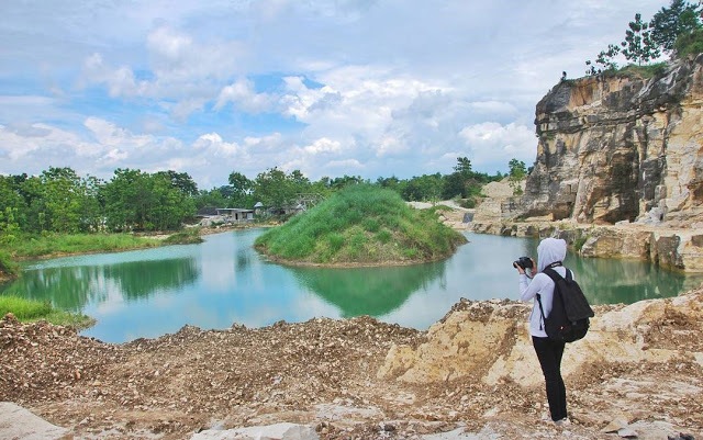 Telaga Biru Gunungkidul - instagram @_meizda, Informasi Umum, Informasi Lengkap Wisata Telaga Biru Jogja, Peta Lokasi Telaga Biru Gunungkidul Jogja, Fasilitas di Telaga Biru Jogja Semin, Harga Tiket Masuk Telaga Biru Gunung Kidul Jogja