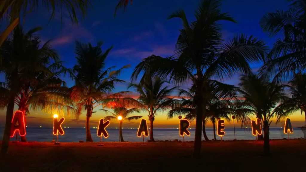 Wisata Malam, Informasi Umum, Lokasi Pantai Akkarena, Pesona Alam Pantai Akkarena Di Makassar, Harga Tiket Masuk Pantai Akkarena, Fasilitas Permainan di Pantai Akkarena, Keindahan Pantai Akkarena Malam Hari, Jam Operasional, Aktivitas Seru
