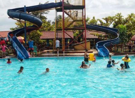 Banyu Pratama, 1. Wisata Hutan Payau (Mangrove), 2. Kampung Laut Cilacap, 3. Benteng Pendhem Cilacap, 4. Benteng Karang Bolong, 5. Gunung Srandil Cilacap, 6. Gunung Selok, 7. Pantai Jetis, 8. Pantai Teluk Penyu, 9. Pantai Permisan Cilacap, 10. Pantai Kalipat, 11. Pantai Kali Kencana, 12. Pantai Karang Pandan, 13. Pantai Widara Payung, 14. Waduk Kubang Kangkung, 15. Curug Cimandaway, 16. Hutan Pinus Karanggedang, 17. Desa Matenggeng, 18. Masjid Batu Taman Hati, 19. Alun-Alun Majenang, 20. Pura Mandara Giri Gunung Selok, 21. Air Terjun Citepus, 22. Banyu Pratama, 23. Waterpark Tirta Mas, 24. Alun-Alun Kroya, 25. Museum Susilo Soedarman, 26. Pantai Srandil, 27. Bumi Perkemahan Jambusari, 28. Pemandian Air Panas Cipari, 29. Pantai Ketapang Indah, 31. Pantai Sodong, 32. Pantai Cemara Sewu, 33. Curug Mandala, 34. Pantai Pasir Putih, 35. Pantai Singkil Karang Pakis, 36. Pantai Ranca Babakan