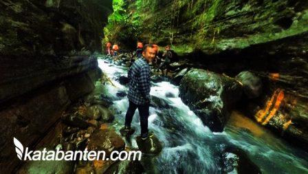 Taman Hutan Raya Banten Via Katabanten, Sekilah Tentang Wisata Taman Hutan Raya (Tahura) Banten, Lokasi Objek Wisata Taman Hutan Raya Banten, Transportasi Menuju Taman Hutan Raya Banten, Peta Menuju Taman Hutan Raya Banten, Saran dan Tips Liburan ke Taman Hutan Raya Banten