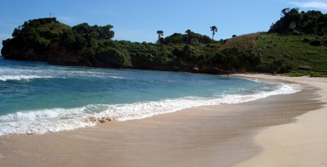 Keindahan Pantai Serang Blitar, Informasi Umum, Keindahan Pantai Serang Blitar Jawa Timur, Rute Menuju Pantai Serang Blitar, Aktivitas Seru di Pantai Serang Blitar