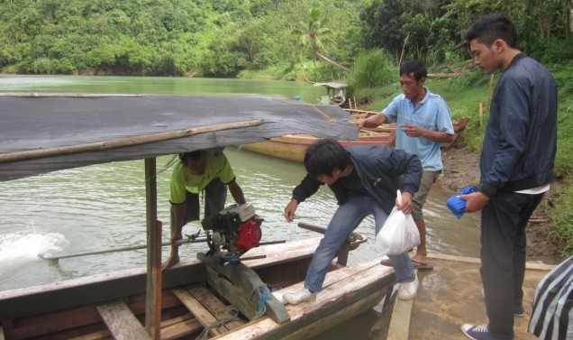 Rute dengan perahu, Sejarah Singkat Curug Cikaso, Lokasi wisata alam Curug Cikaso, Rute Perjalanan Menuju Kawasan Wisata Curug Cikaso, Pesona Keindahan Objek Wisata Alam Curug Cikaso, Abadikan Moment Indah Berfoto di Curug Cikaso, Tips Penting Berwisata ke Curug Cikaso