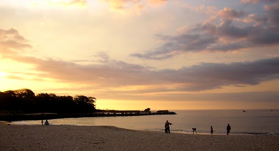 Sore Hari di Santolo Garut, Liburan Seru ke Pantai Santolo Garut Jawa Barat, Alamat Pantai Santolo Garut, Rute Menuju Pantai Santolo Garut, Harga Tiket Masuk Pantai Santolo Garut, Aktivitas Seru di Pantai Santolo Garut, Fenomena Unik di Objek Wisata Pantai Santolo Garut, Video Objek Wisata Pantai Santolo Garut, Penginapan &amp; Restoran  di Pantai Santolo Garut