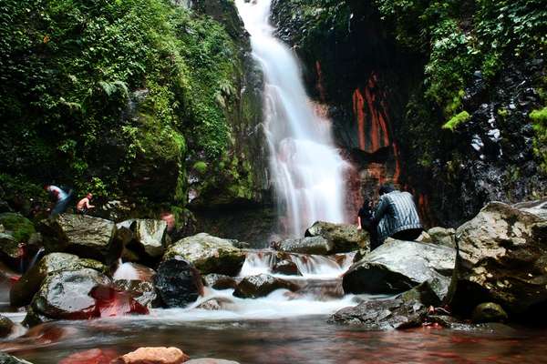 Wisata Curug Cigamea Bogor, 1. Curug Cigame, 2. Berkemah atau camping di Kaki Gunung Bunder, 3. Curug Ngumpet, 4. Kampung Sindang Barang Bogor, 5. Pura Parahiyangan Agung Jagatkarta, 6. Taman Nasional Gunung Halimun Salak, 7. Melihat Elang Lebih Dekat di Suaka Elang Loji