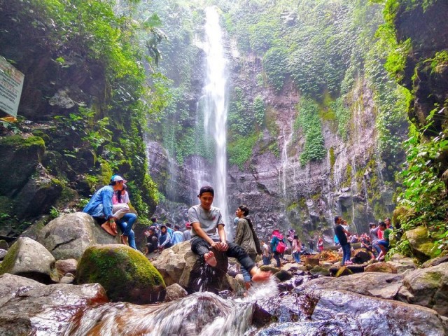 Main air, Rute menuju lokasi wisata Curug Lawe, Peta Menuju Objek Wisata Curug Lawe, Jalur Menuju ke Lokasi Wisata Curug Lawe, Aliran Sungai dari Wisata Alam Curug Lawe, Waktu Terbaik Berkunjung ke Curug Lawe, Tips Penting Wisata ke Curug Lawe, Harga Tiket Masuk Objek Wisata Curug Lawe, Foto Keindahan Curug