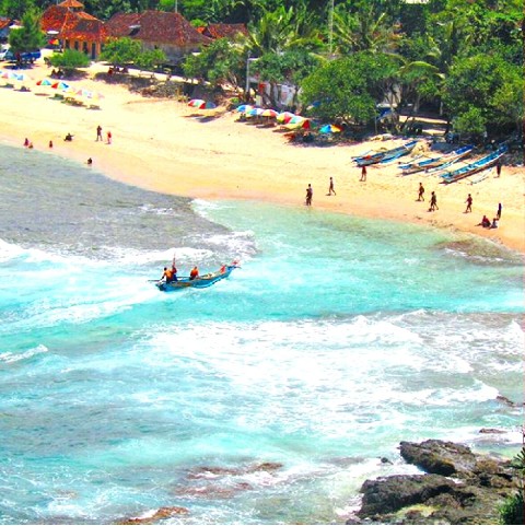 Pesona Keindahan Pasir Putih Pantai Siung, 1. Pantai Pulang Sawal, 2. Pantai Pok Tunggal, 3. Pantai Wedi Ombo, 4. Pantai Siung, 5. Pantai Kukup, 6. Pantai Sundak, 7. Pantai Baron, 8. Pantai Sepanjang, 9. Pantai Sadranan, 10. Pantai Ngobaran, 11. Pantai Parangtritis, 12. Pantai Nglambor, 13. Pantai Drini, 14. Pantai Wediombo, 15. Pantai Glagah, 16. Pantai Jogan, 17. Pantai Krakal, 18. Pantai Depok, 19. Pantai Ngrenehan, 20. Pantai Parangkusumo, 21. Pantai Timang, 22. Pantai Nguluran, 23. Pantai Watu Kodok, 24. Pantai Pandansari, 25. Pantai Kesirat, 26. Pantai Goa Cemara, 27. Pantai Pasir Kadilangu, 28. Pantai Sadeng, 29. Pantai Jungwok
