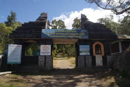 Objek Wisata keluarga Cemoro sewu