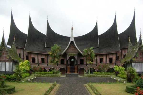 Rumah Gadang di Sungai Beringin