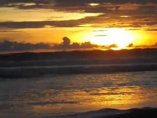 Sunset Pantai Jetis Purworejo, Daya Tarik Wisata, Rute Perjalanan, Fasilitas di Pantai Jetis, Harga Tiket Masuk Pantai Jetis, Menikmati Sunset di Pantai Jetis, Tips Liburan ke Pantai jetis Purworejo