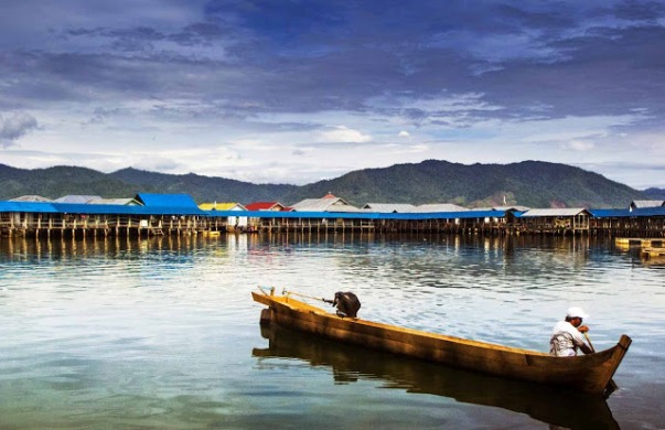 Desa Suku Bajo (Desa Torosiaje), 1. TIARA Water Park, 2. Pantai Ratu, 3. Benteng Ulanta, 4. Pantai TAMENDAO, 5. Desa Wisata Religi Buboho Bongo, 6. Pulo Cinta Gorontalo, 7. Air Terjun Hiyaliyo Da’a, 8. Air Terjun Permai Taludaa, 9. Pantai Kurenai, 10. Pantai Dunu, 11. Wisata Laut Olele, 12. Pulau Saronde, 13. Pantai Mananggu, 14. Air Terjun Tenilo, 15. Pantai Tenilo, 16. Pantai Bolihutuo, 17. Desa Suku Bajo (Desa Torosiaje), 18. Benteng Otanaha, 19. Wisata Bahari Hiu Paus, 20. Monumen Nani Wartabone, 21. Pantai Pasir Putih Leato, 22. Menara Keagungan Limboto, 23. Pemandian Air Panas Lombongo, 24. Pantai Tangga 2000, 25. Air Terjun Ayuhulalo, 26. Pantai Indah Boalemo, 27. Pusat Karawo, 28. Pantai Botutonuo, 29. Pacuan Karapan Sapi, 30. Teluk Tomini, 31. Kolam Renang Potanga, 32. Pulau Bitila, 33. Wisata Pentadio Resort, 34. Rumah Adat Gorontalo, 35. Wisata Bukit Layang Gorontalo, 36. Masjid Walima Emas Gorontalo, 37. Danau Perintis, 38. Pulau Diyonumo, 39. Danau Limboto, 40. Taman Nasional Bogani Nani Wartabone Gorontalo