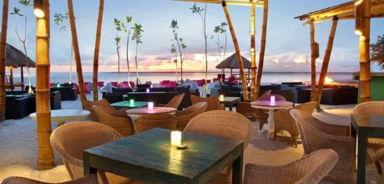 Penginapan di Gili Trawangan Lombok, Informasi Umum, Lokasi Gili Trawangan, Spot Menarik di Objek Wisata Gili Trawangan Lombok, Alasan Kenapa Liburan ke Gili Tarawangan