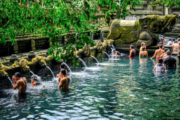 Pura Tirta Empul via Theworldtravelguy, 1. Museum Blanco Renaissance, 2. Museum Seni Agung Rai, 3. Pura Puseh Desa Batuan, 4. Candi Gunung Kawi, 5. Bali Safari &amp; Marine Park, 6. Mandala Wisata Wenara Wana, 7. Museum Puri Lukisan, 8. Museum Seni Neka, 9. Goa Gajah, 10. Pasar Sukowati, 11. Pemandian Pura Tirta Empul, 12. Bali Bird Park, 13. Elephant Safari Park, 14. Kebun Binatang Bali, 15. Air Terjun Tegenungan, 16. Bukit Campuhan, 17. Taman Kupu-Kupu Kemenuh, 18. Pura Tirta Empul, 19. Pura Taman Saraswati, 20.  Air terjun Kanto lampo, 21. Air Terjun Goa Rang Reng, 22. Desa Tegalalang, 23. Arung Jeram di Sungai Ayung, 24. Taman Nusa, 25. Pantai Lebih Gianyar, 26. Bukit Jati Waterboom, 27. Sekar Bumi Farm, 28. Wisata Bali Pulina, 29. Puri Saren Agung, 30. Puri Dalem Agung Padangtegal, 31. Wisata Desa Ubud, 32. Wisata Hidden Canyon Beji Guwang, 33. Desa Wisata Nyuh Kuning, 34. Wisata Rudana Museum, 35. Wisata Monkey Forest, 36. Wisata Tari Legong Mahabharata, 37. Wisata Pasar Tradisional Di Ubud, 38. Wisata Pasar Senggol Di Ubud, 39. Wisata Desa Celuk, 40. Wisata Pura Pegulingan di Tampaksiring, 41. Wisata Pura Bukit Camplung, 42. Pura Kebo Edan, 43. Pura Dalem Sidan, 44. Wisata Desa Sidan, 45. Wisata Pantai Siyut, 46. Wisata Pantai Secret Ketewel, 47. Wisata Pura Dharma Durga Kutri, 48. Museum Pendet di Ubud, 49. Wisata Pantai Cucukan, 50. Wisata Goa Garba, 51. Wisata Desa Petulu, 52. Wisata Relief Yeh Pulu, 53. Wisata Tari Barong, 54. Wisata Candi Tebing, 55. Wisata Pantai Purnama
