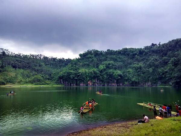 Danau Agung, 1. Padang Rumput Savana, 2. Probolinggo Punya Miniatur Pulau Madura, Gili Ketapang, 3. Objek Wisata Gunung Bromo, 4. Menikmati Keindahan Puncak B29 Bromo, 5. Wisata Alam Air Terjun Madakaripura, 6. Wisata Air Terjun Umbulan, 7. Liburan Seru ke Gunung Argopuro, 8. Danau Taman Hidup, 9. Air Terjun Watu Lawang, 10. Air Terjun Triban, 11. Air Terjun Kedung Amis, 12. Air Terjun Sumber Pakis II, 13. Berlama-lama di Pantai Bentar, 14. Bukit Bentar Probolinggo, 15. Menikmati Kesejukan Kebun Teh Andung Biru, 16. Relaksasi di Pemandian Air Panas Desa Tiris, 17. Coba Tantangan Arung Jeram Sungai Pekalen, 18. Air Terjun Darungan, 19. Air Terjun Kali Pedati, 20. Danau Ronggojalu, 21. Danau Agung, 22. Ranu Segaran, 23. Menilik Sejarah di Candi Jabung, 24. Candi Kedaton, 25. Taman Wisata Studi Lingkungan (TWSL), 26. Agrowisata Sumberbendo, 27. Liburan Bersejarah di Museum Probolinggo, 28. Nongkrong di Alun-Alun Probolinggo, 29. Mandi-mandi di Kolam Renang TRA, 30. Wisata Mangrove BJBR Probolinggo, 31. Madakaripura Forest Park, 32. Mahoni Grand Park, 33. Masjid Tiban Babussalam, 34. Museum Dr. Mohammad Saleh, 35. Pelabuhan Tanjung Tembaga, 36. Wisata Ranu Merah, 37. B-30 Gunung Bromo, 38. Bromo Terrace, 39. Jiwa Jawa Resort Bromo, 40. Pagupon Bromo Budget Lodge, 41. Air Terjun Jaran Goyang, 42. Bermi Mini Land, 43. Pantai Duta, 44. Pantai Tambak Sari, 45. Gunung Batok, 46. Cikasur, 47. Hutan Damar, 48. Bromo Camp House, 49. Air Terjun Buto Ijo, 50. Air Terjun Dalem, 51. Jembatan Biru Ranon, 52. Wisata Agropolitan, 53. Sumber Naga