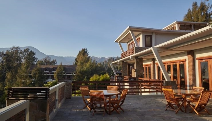 Jiwa Jawa Resort Bromo, 1. Padang Rumput Savana, 2. Probolinggo Punya Miniatur Pulau Madura, Gili Ketapang, 3. Objek Wisata Gunung Bromo, 4. Menikmati Keindahan Puncak B29 Bromo, 5. Wisata Alam Air Terjun Madakaripura, 6. Wisata Air Terjun Umbulan, 7. Liburan Seru ke Gunung Argopuro, 8. Danau Taman Hidup, 9. Air Terjun Watu Lawang, 10. Air Terjun Triban, 11. Air Terjun Kedung Amis, 12. Air Terjun Sumber Pakis II, 13. Berlama-lama di Pantai Bentar, 14. Bukit Bentar Probolinggo, 15. Menikmati Kesejukan Kebun Teh Andung Biru, 16. Relaksasi di Pemandian Air Panas Desa Tiris, 17. Coba Tantangan Arung Jeram Sungai Pekalen, 18. Air Terjun Darungan, 19. Air Terjun Kali Pedati, 20. Danau Ronggojalu, 21. Danau Agung, 22. Ranu Segaran, 23. Menilik Sejarah di Candi Jabung, 24. Candi Kedaton, 25. Taman Wisata Studi Lingkungan (TWSL), 26. Agrowisata Sumberbendo, 27. Liburan Bersejarah di Museum Probolinggo, 28. Nongkrong di Alun-Alun Probolinggo, 29. Mandi-mandi di Kolam Renang TRA, 30. Wisata Mangrove BJBR Probolinggo, 31. Madakaripura Forest Park, 32. Mahoni Grand Park, 33. Masjid Tiban Babussalam, 34. Museum Dr. Mohammad Saleh, 35. Pelabuhan Tanjung Tembaga, 36. Wisata Ranu Merah, 37. B-30 Gunung Bromo, 38. Bromo Terrace, 39. Jiwa Jawa Resort Bromo, 40. Pagupon Bromo Budget Lodge, 41. Air Terjun Jaran Goyang, 42. Bermi Mini Land, 43. Pantai Duta, 44. Pantai Tambak Sari, 45. Gunung Batok, 46. Cikasur, 47. Hutan Damar, 48. Bromo Camp House, 49. Air Terjun Buto Ijo, 50. Air Terjun Dalem, 51. Jembatan Biru Ranon, 52. Wisata Agropolitan, 53. Sumber Naga