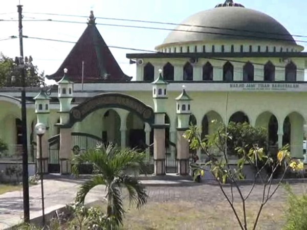 Masjid Tiban Babussalam, 1. Padang Rumput Savana, 2. Probolinggo Punya Miniatur Pulau Madura, Gili Ketapang, 3. Objek Wisata Gunung Bromo, 4. Menikmati Keindahan Puncak B29 Bromo, 5. Wisata Alam Air Terjun Madakaripura, 6. Wisata Air Terjun Umbulan, 7. Liburan Seru ke Gunung Argopuro, 8. Danau Taman Hidup, 9. Air Terjun Watu Lawang, 10. Air Terjun Triban, 11. Air Terjun Kedung Amis, 12. Air Terjun Sumber Pakis II, 13. Berlama-lama di Pantai Bentar, 14. Bukit Bentar Probolinggo, 15. Menikmati Kesejukan Kebun Teh Andung Biru, 16. Relaksasi di Pemandian Air Panas Desa Tiris, 17. Coba Tantangan Arung Jeram Sungai Pekalen, 18. Air Terjun Darungan, 19. Air Terjun Kali Pedati, 20. Danau Ronggojalu, 21. Danau Agung, 22. Ranu Segaran, 23. Menilik Sejarah di Candi Jabung, 24. Candi Kedaton, 25. Taman Wisata Studi Lingkungan (TWSL), 26. Agrowisata Sumberbendo, 27. Liburan Bersejarah di Museum Probolinggo, 28. Nongkrong di Alun-Alun Probolinggo, 29. Mandi-mandi di Kolam Renang TRA, 30. Wisata Mangrove BJBR Probolinggo, 31. Madakaripura Forest Park, 32. Mahoni Grand Park, 33. Masjid Tiban Babussalam, 34. Museum Dr. Mohammad Saleh, 35. Pelabuhan Tanjung Tembaga, 36. Wisata Ranu Merah, 37. B-30 Gunung Bromo, 38. Bromo Terrace, 39. Jiwa Jawa Resort Bromo, 40. Pagupon Bromo Budget Lodge, 41. Air Terjun Jaran Goyang, 42. Bermi Mini Land, 43. Pantai Duta, 44. Pantai Tambak Sari, 45. Gunung Batok, 46. Cikasur, 47. Hutan Damar, 48. Bromo Camp House, 49. Air Terjun Buto Ijo, 50. Air Terjun Dalem, 51. Jembatan Biru Ranon, 52. Wisata Agropolitan, 53. Sumber Naga