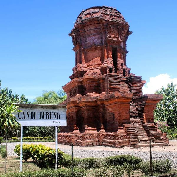 Menilik Sejarah di Candi Jabung, 1. Padang Rumput Savana, 2. Probolinggo Punya Miniatur Pulau Madura, Gili Ketapang, 3. Objek Wisata Gunung Bromo, 4. Menikmati Keindahan Puncak B29 Bromo, 5. Wisata Alam Air Terjun Madakaripura, 6. Wisata Air Terjun Umbulan, 7. Liburan Seru ke Gunung Argopuro, 8. Danau Taman Hidup, 9. Air Terjun Watu Lawang, 10. Air Terjun Triban, 11. Air Terjun Kedung Amis, 12. Air Terjun Sumber Pakis II, 13. Berlama-lama di Pantai Bentar, 14. Bukit Bentar Probolinggo, 15. Menikmati Kesejukan Kebun Teh Andung Biru, 16. Relaksasi di Pemandian Air Panas Desa Tiris, 17. Coba Tantangan Arung Jeram Sungai Pekalen, 18. Air Terjun Darungan, 19. Air Terjun Kali Pedati, 20. Danau Ronggojalu, 21. Danau Agung, 22. Ranu Segaran, 23. Menilik Sejarah di Candi Jabung, 24. Candi Kedaton, 25. Taman Wisata Studi Lingkungan (TWSL), 26. Agrowisata Sumberbendo, 27. Liburan Bersejarah di Museum Probolinggo, 28. Nongkrong di Alun-Alun Probolinggo, 29. Mandi-mandi di Kolam Renang TRA, 30. Wisata Mangrove BJBR Probolinggo, 31. Madakaripura Forest Park, 32. Mahoni Grand Park, 33. Masjid Tiban Babussalam, 34. Museum Dr. Mohammad Saleh, 35. Pelabuhan Tanjung Tembaga, 36. Wisata Ranu Merah, 37. B-30 Gunung Bromo, 38. Bromo Terrace, 39. Jiwa Jawa Resort Bromo, 40. Pagupon Bromo Budget Lodge, 41. Air Terjun Jaran Goyang, 42. Bermi Mini Land, 43. Pantai Duta, 44. Pantai Tambak Sari, 45. Gunung Batok, 46. Cikasur, 47. Hutan Damar, 48. Bromo Camp House, 49. Air Terjun Buto Ijo, 50. Air Terjun Dalem, 51. Jembatan Biru Ranon, 52. Wisata Agropolitan, 53. Sumber Naga