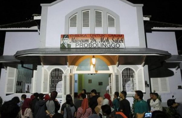 Museum Dr. Mohammad Saleh, 1. Padang Rumput Savana, 2. Probolinggo Punya Miniatur Pulau Madura, Gili Ketapang, 3. Objek Wisata Gunung Bromo, 4. Menikmati Keindahan Puncak B29 Bromo, 5. Wisata Alam Air Terjun Madakaripura, 6. Wisata Air Terjun Umbulan, 7. Liburan Seru ke Gunung Argopuro, 8. Danau Taman Hidup, 9. Air Terjun Watu Lawang, 10. Air Terjun Triban, 11. Air Terjun Kedung Amis, 12. Air Terjun Sumber Pakis II, 13. Berlama-lama di Pantai Bentar, 14. Bukit Bentar Probolinggo, 15. Menikmati Kesejukan Kebun Teh Andung Biru, 16. Relaksasi di Pemandian Air Panas Desa Tiris, 17. Coba Tantangan Arung Jeram Sungai Pekalen, 18. Air Terjun Darungan, 19. Air Terjun Kali Pedati, 20. Danau Ronggojalu, 21. Danau Agung, 22. Ranu Segaran, 23. Menilik Sejarah di Candi Jabung, 24. Candi Kedaton, 25. Taman Wisata Studi Lingkungan (TWSL), 26. Agrowisata Sumberbendo, 27. Liburan Bersejarah di Museum Probolinggo, 28. Nongkrong di Alun-Alun Probolinggo, 29. Mandi-mandi di Kolam Renang TRA, 30. Wisata Mangrove BJBR Probolinggo, 31. Madakaripura Forest Park, 32. Mahoni Grand Park, 33. Masjid Tiban Babussalam, 34. Museum Dr. Mohammad Saleh, 35. Pelabuhan Tanjung Tembaga, 36. Wisata Ranu Merah, 37. B-30 Gunung Bromo, 38. Bromo Terrace, 39. Jiwa Jawa Resort Bromo, 40. Pagupon Bromo Budget Lodge, 41. Air Terjun Jaran Goyang, 42. Bermi Mini Land, 43. Pantai Duta, 44. Pantai Tambak Sari, 45. Gunung Batok, 46. Cikasur, 47. Hutan Damar, 48. Bromo Camp House, 49. Air Terjun Buto Ijo, 50. Air Terjun Dalem, 51. Jembatan Biru Ranon, 52. Wisata Agropolitan, 53. Sumber Naga