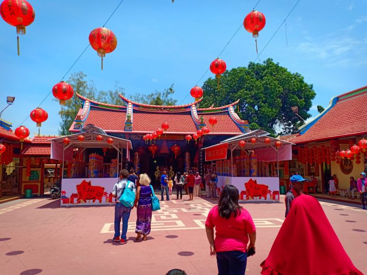 Sumber Naga, 1. Padang Rumput Savana, 2. Probolinggo Punya Miniatur Pulau Madura, Gili Ketapang, 3. Objek Wisata Gunung Bromo, 4. Menikmati Keindahan Puncak B29 Bromo, 5. Wisata Alam Air Terjun Madakaripura, 6. Wisata Air Terjun Umbulan, 7. Liburan Seru ke Gunung Argopuro, 8. Danau Taman Hidup, 9. Air Terjun Watu Lawang, 10. Air Terjun Triban, 11. Air Terjun Kedung Amis, 12. Air Terjun Sumber Pakis II, 13. Berlama-lama di Pantai Bentar, 14. Bukit Bentar Probolinggo, 15. Menikmati Kesejukan Kebun Teh Andung Biru, 16. Relaksasi di Pemandian Air Panas Desa Tiris, 17. Coba Tantangan Arung Jeram Sungai Pekalen, 18. Air Terjun Darungan, 19. Air Terjun Kali Pedati, 20. Danau Ronggojalu, 21. Danau Agung, 22. Ranu Segaran, 23. Menilik Sejarah di Candi Jabung, 24. Candi Kedaton, 25. Taman Wisata Studi Lingkungan (TWSL), 26. Agrowisata Sumberbendo, 27. Liburan Bersejarah di Museum Probolinggo, 28. Nongkrong di Alun-Alun Probolinggo, 29. Mandi-mandi di Kolam Renang TRA, 30. Wisata Mangrove BJBR Probolinggo, 31. Madakaripura Forest Park, 32. Mahoni Grand Park, 33. Masjid Tiban Babussalam, 34. Museum Dr. Mohammad Saleh, 35. Pelabuhan Tanjung Tembaga, 36. Wisata Ranu Merah, 37. B-30 Gunung Bromo, 38. Bromo Terrace, 39. Jiwa Jawa Resort Bromo, 40. Pagupon Bromo Budget Lodge, 41. Air Terjun Jaran Goyang, 42. Bermi Mini Land, 43. Pantai Duta, 44. Pantai Tambak Sari, 45. Gunung Batok, 46. Cikasur, 47. Hutan Damar, 48. Bromo Camp House, 49. Air Terjun Buto Ijo, 50. Air Terjun Dalem, 51. Jembatan Biru Ranon, 52. Wisata Agropolitan, 53. Sumber Naga