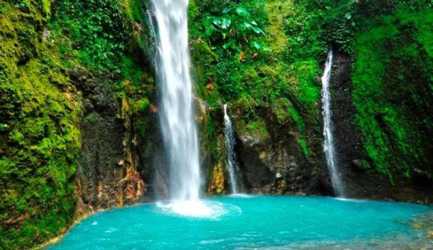 Air Terjun Dua Warna Nan Eksotis, 1. Objek Wisata Bukit Gundaling, 2. Destinasi Wisata Desa Peceren, 3. Liburan Seru ke Taman Alam Lumbini, 4. Wisata Sejarah di Museum Pusaka Karo Berastagi, 5. Mengunjungi Gunung Sinabung, 6. Pemandian Air Panas Lau Sidebuk – Debuk, 7. Wahana Liburan Funland Mickey Holiday, 8. Bersantai di Bukit Kubu Berastagi, 9. Menikmati Sajian Wisata Kuliner di Panatapan, 10. Pasar Buah Berastagi, 11. Spot Wisata Danau Lau Kawar, 12. Wisata Alami Air Terjun Sikulikap, 13. Gereja Inkultruratif Karo Santo Fransiskus Asisi, 14. Gundaling Farm Berastagi, 15. Berkunjung ke Kebun Raya Tongkoh, 16. Mengunjungi Kampung Tradisional Desa Lingga, 17. Trekking ke Gunung Sibayak, 18. Air Terjun Dua Warna Nan Eksotis, 19. Objek Wisata Alam Air Terjun Batu Belah, 20. Sinabung Hill Resort, 21. Penatapan, 22. Rindu Alam Resort, 23. Kebun Madu Efi, 24. Sapo Juma