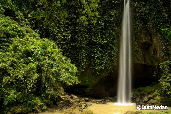 Air Terjun Widuri via Dutamedan, 1. Taman Hewan Pematang Siantar, 2. Patung Dewi Kwan Im – Vihara Avalokitesvara, 3. Siantar Waterpark, 4. AIR TERJUN TURUNAN BUHIT (JABEL), 5. Air Terjun Tonduhan, 6. Air Terjun Mamabu, 7. Kebun Teh Sidamanik, 8. Pemandian Alam Aek Manik, 9. Air Terjun Bah Biak, 10. Taman BEO, 11. Pemandian Alam Swimbath, 12. Air Terjun Sampuran Widuri, 13. Museum Zoologi, 14. Museum Simalungun, 15. Pemandian Alam Sejuk (PAS), 17. Martoba Water Park, 18. Tugu Becak Pematang Siantar, 19. Air Terjun Sijambe, 20. Air Terjun Sipitu Tikka, 21. Pemandian Karang Anyar , 22. Bukit Indah Simarjarunjung, 23. Pemandian Pulau Batu, 24. Lapangan Merdeka Siantar – Taman Bunga, 25. PONDOK TEPI SAWAH
