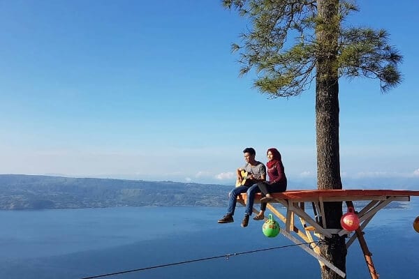 Bukit Indah Simarjarunjung, 1. Taman Hewan Pematang Siantar, 2. Patung Dewi Kwan Im – Vihara Avalokitesvara, 3. Siantar Waterpark, 4. AIR TERJUN TURUNAN BUHIT (JABEL), 5. Air Terjun Tonduhan, 6. Air Terjun Mamabu, 7. Kebun Teh Sidamanik, 8. Pemandian Alam Aek Manik, 9. Air Terjun Bah Biak, 10. Taman BEO, 11. Pemandian Alam Swimbath, 12. Air Terjun Sampuran Widuri, 13. Museum Zoologi, 14. Museum Simalungun, 15. Pemandian Alam Sejuk (PAS), 17. Martoba Water Park, 18. Tugu Becak Pematang Siantar, 19. Air Terjun Sijambe, 20. Air Terjun Sipitu Tikka, 21. Pemandian Karang Anyar , 22. Bukit Indah Simarjarunjung, 23. Pemandian Pulau Batu, 24. Lapangan Merdeka Siantar – Taman Bunga, 25. PONDOK TEPI SAWAH