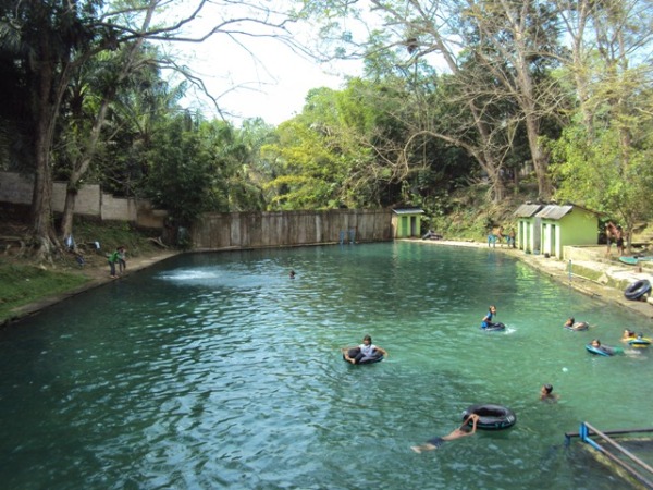 Pemandian Alam Swimbath via permatasumut, 1. Taman Hewan Pematang Siantar, 2. Patung Dewi Kwan Im – Vihara Avalokitesvara, 3. Siantar Waterpark, 4. AIR TERJUN TURUNAN BUHIT (JABEL), 5. Air Terjun Tonduhan, 6. Air Terjun Mamabu, 7. Kebun Teh Sidamanik, 8. Pemandian Alam Aek Manik, 9. Air Terjun Bah Biak, 10. Taman BEO, 11. Pemandian Alam Swimbath, 12. Air Terjun Sampuran Widuri, 13. Museum Zoologi, 14. Museum Simalungun, 15. Pemandian Alam Sejuk (PAS), 17. Martoba Water Park, 18. Tugu Becak Pematang Siantar, 19. Air Terjun Sijambe, 20. Air Terjun Sipitu Tikka, 21. Pemandian Karang Anyar , 22. Bukit Indah Simarjarunjung, 23. Pemandian Pulau Batu, 24. Lapangan Merdeka Siantar – Taman Bunga, 25. PONDOK TEPI SAWAH