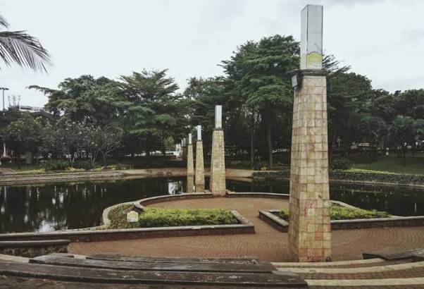 Taman Ayodya via @Johanfernandi, 1. Tebet Eco Park, 2. Taman Lapangan Banteng, 3. Taman Suropati, 4. Taman Menteng , 5. Hutan Kota Srengseng, 6. Taman Kalijodo , 7. Taman Tabebuya , 8. Taman Cattleya , 9. Taman Hutan Kota Penjaringan, 10. Taman Spathodea , 11. Taman Situ Lembang , 12. Taman Ayodia – Barito , 13. Taman Tangkuban Perahu, 14. Taman Langsat , 15. Taman Prasasti, 16. Taman Waduk Pluit , 17. Taman Tribeca , 18. Taman Mataram , 19. Taman Ria Rio , 20. Taman Puring, 21. Taman Cornel Simanjuntak, 22. Taman Dadap Merah, 23. Taman Kelapa