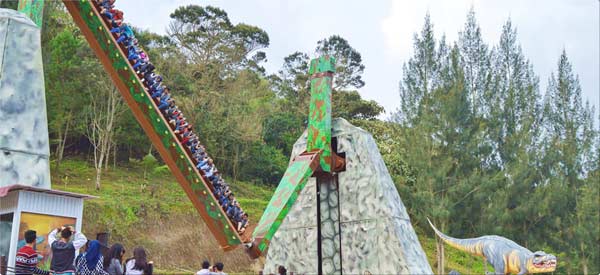 Wahana Liburan Funland Mickey Holiday mikieholiday, 1. Objek Wisata Bukit Gundaling, 2. Destinasi Wisata Desa Peceren, 3. Liburan Seru ke Taman Alam Lumbini, 4. Wisata Sejarah di Museum Pusaka Karo Berastagi, 5. Mengunjungi Gunung Sinabung, 6. Pemandian Air Panas Lau Sidebuk – Debuk, 7. Wahana Liburan Funland Mickey Holiday, 8. Bersantai di Bukit Kubu Berastagi, 9. Menikmati Sajian Wisata Kuliner di Panatapan, 10. Pasar Buah Berastagi, 11. Spot Wisata Danau Lau Kawar, 12. Wisata Alami Air Terjun Sikulikap, 13. Gereja Inkultruratif Karo Santo Fransiskus Asisi, 14. Gundaling Farm Berastagi, 15. Berkunjung ke Kebun Raya Tongkoh, 16. Mengunjungi Kampung Tradisional Desa Lingga, 17. Trekking ke Gunung Sibayak, 18. Air Terjun Dua Warna Nan Eksotis, 19. Objek Wisata Alam Air Terjun Batu Belah, 20. Sinabung Hill Resort, 21. Penatapan, 22. Rindu Alam Resort, 23. Kebun Madu Efi, 24. Sapo Juma