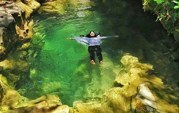Kolam Alami di Air Terjun Kedung Pedut, 1. Air Terjun Sri Gethuk yang Indahnya Bikin Melongo , 2. Wisata Air Terjun Banyunibo, 3. Air Terjun Kedung Kandang, 4. Curug Gedhe yang Seru Buat Nyebur, 5. Kiendahan Curug Sidoharjo, 6. Liburan Seru di Air Terjun Luweng Sampang, 7. Air Terjun Lepo Bikin Lupo Waktu, 8. Air Terjun Kembang Soka yang Bisa Mandi Suka-suka, 9. Air Terjun Pantai Jogan, 10. Air Terjun Grojogan Sewu, 11. Air Terjun Tlogo Muncar Kaliurang, 12. Keindahan Air Terjun Jurang Pulosari yang masih Perawan, 13. Objek Wisata Alam Air Terjun Randusari, 14. Liburan ke Air Terjun Kedung Pengilon, 15. Menjamah Air Terjun Perawan Sidoharjo, 16. Air Terjun Kedung Pedut, 17. Air Terjun Setawing, 18. Taman Sungai Mudal, 19. Air Terjun Kedung Bendo, 20. Air Terjun Seribu Batu, 21. Air Terjun Tuwondo, 22. Menenangkan pikiran di Air Terjun Indah Gedangsari, 23. Wisata Alam Grojogan Pucung, 24. Air Terjun Pantai Unik di Jogan, 25. Wisata Alam plus Religi di Air Terjun Goa Selarong, 26. Curug Watu Jonggol, 27. Air Terjun Parangtritis