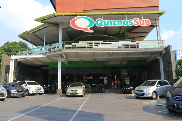 Quiznos Sub via Nitalanaf