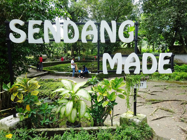 Sendang Made, 1. Air Terjun Tretes, 2. Candi Ngrimbi, 3. Goa Sigolo – Golo, 4. Goa Sriti, 5. Kedung Cinet, 6. Klenteng Hong San Kiong, 7. Gereja Mojowarno, 8. Makam Gunung Kuncung, 9. Sendang Made, 10. Sumber Penganten, 11. Tirta Wisata Keplaksari, 12. Dam Karet Sungai Brantas, 13. Masjid Agung Jombang, 14. Kelenteng Boo Hway Bio, 15. Segolo – Golo Eco Park, 16. Downhill Wana Wisata Panglungan, 17. Taman Kebon Ratu, 18. Kampoeng Djawi, 19. Kampung Durian, 20. Wana Wisata Air Sumberboto, 21. Kedung Sewu, 22. Air Terjun Sekar Pundak Sari, 23. Air Terjun Selo Lapis, 24. Air Terjun Grenjeng, 25. Air Terjun Sanggar, 26. Air Terjun Sikelip, 27. Alun – Alun Kota Jombang, 28. Ringin Contong, 29. Wisata Pujasera Kebon Rojo, 30. Air Terjun Sanggar, 31. Bukit Seloringgit, 32. Sendang Tlimo, 33. Alas Gedangan Mojoagung, 34. Waduk Jambe, 35. Embung Kudu, 36. Air Terjun Ngebleng, 37. Wisata Alam Banyu Mili, 38. Taman Ponggok Banjarsari, 39. Bukit Hijau Carangwulung, 40. Wisata Bale Tani Jombang, 41. Masjid Dr. H. Moeldoko, 42. Kawasan Makam Gus Dur, 43. Aquatics Pool, 44. Tirta Agung, 45. Banyu Biru