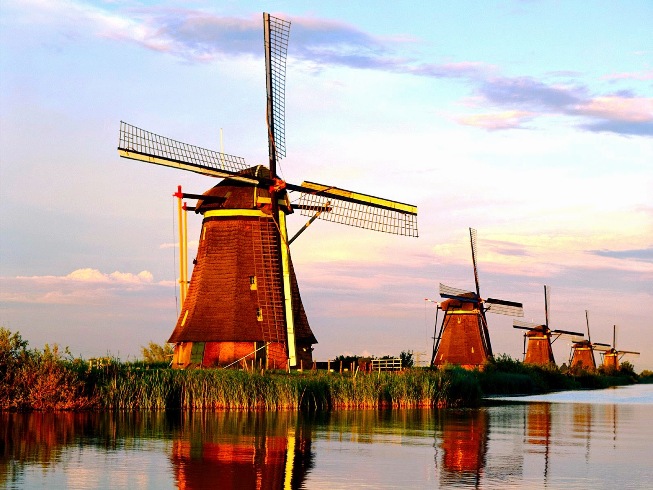 Desa Kinderdijk - Tempat Wisata di Belanda