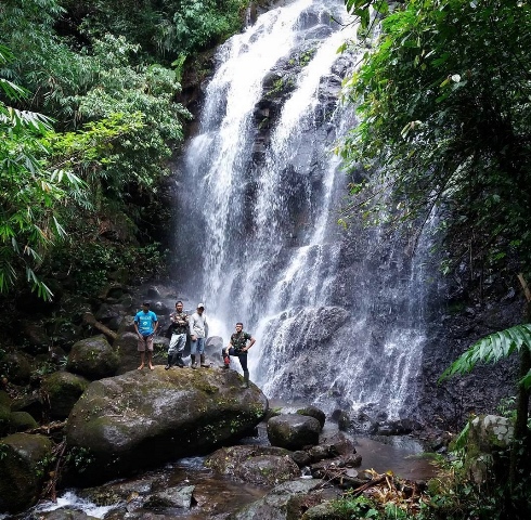 1. Taman Hutan Kota Tulungagung, 2. Kampung Susu Dinasty, 3. Taman Aloon – Aloon Tulungagung, 4. Taman Kali Ngrowo, 5. Agrowisata Belimbing, 6. Pantai Kedung Tumpang, 7. Pantai Molang, 8. Pantai Popoh, 9. Pantai Sanggar, 10. Pantai Sidem, 11. Pantai Pacar, 12. Pantai Godeg, 13. Pantai Coro, 14. Tebing Banyu Mulok, 15. Jambooland Waterpark, 16. Splash Waterpark, 17. Air Terjun Jurang Senggani, 18. Air Terjun Coban Kromo, 19. Air Terjun Kedung Simin, 20. Air Terjun Alas Kandung, 21. Air Terjun Pandan Wangi, 22. Air Terjun Lawean, 23. Candi Penampihan, 24. Candi Dadi, 25. Candi Sanggrahan, 26. Nyawangan Park, 27. Telaga Ngambal, 28. Kedung Tritis, 29. Batu Gedong, 30. Bukit Jomblo, 31. Ranu Gumbolo, 32. Pantai Gerangan, 33. Pantai Brumbun, 34. Pantai Sawah Ombo, 35. Pantai Sioro, 36. Pantai Dlodo, 37. Pantai Klatak Tulungagung , 38. Berburu Sunrise di Pantai Sine, 39. Pantai Lumbung, 40. Pantai Pathok Gebang, 41. Air Terjun Parang Kikis, 42. Jurug Tejo, 43. Gunung Budeg, 44. Candi Boyolangu, 45. Goa Selomangleng, 46. Pantai Ngalur, 47. Sungai Niyama, 48. “Pusat Oleh-oleh” Sentral Kerajinan Industri Marmer, 49. Klenteng Tjoe Tik Kiong, 50. Pantai Pucang Sawit, 51. Waduk Wonorejo, 52. Dokar Dreamland, 53. Gunung Bolo, 54. Wisata Kampung Tani, 55. Goa Pasir, 56. Pantai Gemah, 57. Pantai Patuk Gebang, 58. Pantai Dadap