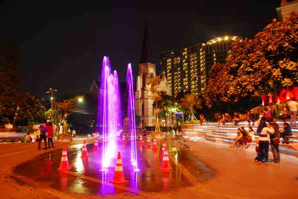 Taman Vanda Kota Bandung, Sejarah Berdirinya Taman Vanda, Harga Tiket Masuk Taman Vanda Bandung, Mengulik Keindahan Taman Kota Vanda, Kunjungi Juga Tempat Wisata di sekitar Taman Vanda, Tips Wisata ke Taman Vanda Bandung