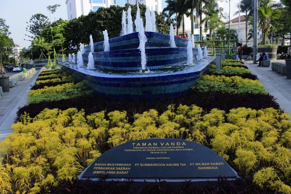 Taman Vanda, Sejarah Berdirinya Taman Vanda, Harga Tiket Masuk Taman Vanda Bandung, Mengulik Keindahan Taman Kota Vanda, Kunjungi Juga Tempat Wisata di sekitar Taman Vanda, Tips Wisata ke Taman Vanda Bandung