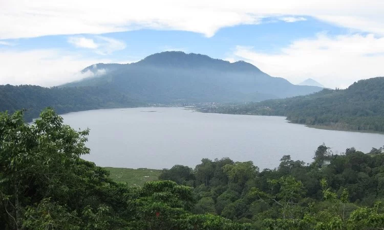Gunung Catur via Zenrooms