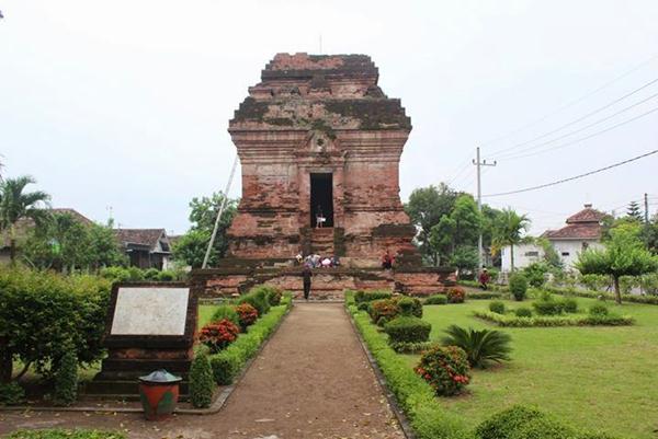 Candi Pari