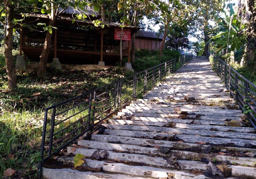 Makam Wali Kidangan Sukorejo via Adigendot, 1. Air Terjun Kedung Peti, 2. Air Terjun Kedung Maor, 3. Air Terjun Grojogan Pucangarum, 4. Air Terjun Krondonan, 5. Air Terjun Clebung Bubulan, 6. Air Terjun Gua Kikik, 7. Air Terjun Kedung Gupit, 8. Waduk Pacal, 9. Waduk Pedang, 10. Banyu Kuning, 11. Taman Wisata Sario, 12. Wana Tirta Dander, 13. Bendungan Gerak Bojonegoro, 14. Agrowisata Belimbing, 15. Bukit Tono, 16. Objek Wisata Negeri di Atas Angin, 17. Watu Gandul, 18. Hutan Jati, 19. Taman Rajekwesi, 20. Kayangan Api, 21. Teksas Wonocolo, 22. Alun – Alun Bojonegoro, 23. Batu Semar, 24. Masjid Agung Darussalam Bojonegoro, 25. Masjid Al Birru Pertiwi, 26. Kelenteng Hok Swie Bio, 27. Petilasan Angling Darma, 28. Makam Wali Kidangan Sukorejo, 29. Makam Buyut Dalem di Kalangan Pacar, 30. Makam Mbah Malang Negoro Kasim, 31. Go Fun Entertainment Complex, 32. Sendang Grogolan, 33. Mata Air Desa Sumberarum, 34. Harya Matahun, 35. Oasis Swimming Pool, 36. Taman Tirta