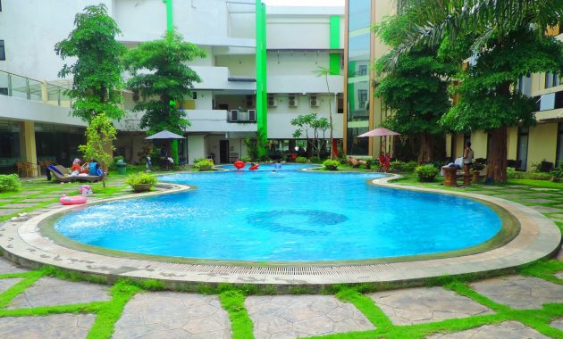 Oasis Swimming Pool via Dewarnahotelbjn.blogspotcom, 1. Air Terjun Kedung Peti, 2. Air Terjun Kedung Maor, 3. Air Terjun Grojogan Pucangarum, 4. Air Terjun Krondonan, 5. Air Terjun Clebung Bubulan, 6. Air Terjun Gua Kikik, 7. Air Terjun Kedung Gupit, 8. Waduk Pacal, 9. Waduk Pedang, 10. Banyu Kuning, 11. Taman Wisata Sario, 12. Wana Tirta Dander, 13. Bendungan Gerak Bojonegoro, 14. Agrowisata Belimbing, 15. Bukit Tono, 16. Objek Wisata Negeri di Atas Angin, 17. Watu Gandul, 18. Hutan Jati, 19. Taman Rajekwesi, 20. Kayangan Api, 21. Teksas Wonocolo, 22. Alun – Alun Bojonegoro, 23. Batu Semar, 24. Masjid Agung Darussalam Bojonegoro, 25. Masjid Al Birru Pertiwi, 26. Kelenteng Hok Swie Bio, 27. Petilasan Angling Darma, 28. Makam Wali Kidangan Sukorejo, 29. Makam Buyut Dalem di Kalangan Pacar, 30. Makam Mbah Malang Negoro Kasim, 31. Go Fun Entertainment Complex, 32. Sendang Grogolan, 33. Mata Air Desa Sumberarum, 34. Harya Matahun, 35. Oasis Swimming Pool, 36. Taman Tirta