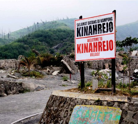 Kinahrejo via Jogjasuper, 1. Candi Prambanan, 2. Candi Ratu Boko, 3. Candi Kalasan, 4. Candi Ijo, 5. Candi Sari, 6. Desa Wisata Kaliurang, 7. Sendratari Ramayana, 8. Objek Wisata Monumen Jogja Kembali (Monjali), 9. Museum Affandi, 10. Objek Wisata Kali Kuning, 11. Museum Gunung Merapi, 12. Museum Ullen Sentalu, 13. Kinahrejo, 14. Goa Jepang, 15. Blue Lagoon Jogja, 16. Jogja Bay Waterpark, 17. Kampung Teletubbies, 18. Batu Alien Cangkringan, 19. Stonehenge Cangkringan, 20. Bukit Klangon Merapi, 21. Tebing Breksi, 22. Trans Studio Mini Jogja, 23. Tlogo Putri Kaliurang, 24. Lava Tour Merapi, 25. Lava Bantal, 26. Omah Salak Sleman, 27. Upside Down World, 28. Taman Pelangi, 29. Green Kayen, 30. Sindu Kusuma Edupark, 31. Tlogo Muncar Kaliurang, 32. Candi Banyunibo, 33. Candi Sambisari, 34. The World Landmarks Merapi Park, 35. Spot Riyadi, 36. Kids Fun Park, 37. Taman Gardu Pandang Kaliurang, 38. Agrowisata Bhumi Merapi, 39. Candi Abang, 40. Museum Mini Sisa Hartaku, 41. Candi Barong, 42. Candi Kimpulan, 43. The Lost World Castle, 44. Bunker Kaliadem Merapi, 45. Embung Tambakboyo, 46. Obelix Hills, 47. Grojogan Watu Purbo, 48. Plunyon Kalikuning, 49. Bukit Turgo, 50. Teras Merapi, 51. Omah Petroek, 52. Sabo Bronggang, 53. Watu Tapak, 54. Studio Alam Gamplong, 55. Kampung Flory, 56. Ledok Sambi, 57. Puri Mataram, 58. Jogja Exotarium, 59. Taman Lampion Kaliurang, 60. Desa Wisata Gabugan, 61. Agrowisata Salak Pondoh Bangunkerto, 62. Desa Wisata Pentingsari, 63. Desa Wisata Kembang Arum, 64. Desa Wisata Kelor, 65. Desa Wisata Pulesari, 66. Kampung Mina Padi Samberembe, 67. Alamanda Jogja Flowers Garden