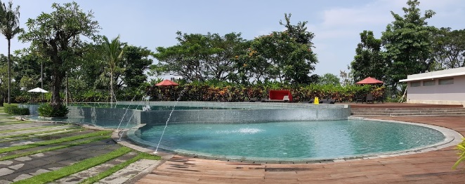 Kolam Renang Royal Club House via e-tempatwisata, 1. Kolam Renang Atlas Sport Center, 2. Waterpark Kenjeran, 3. Pondok Tjandra Indah Sports Club, 4. Kolam Renang Manyar, 5. Kolam Renang Club House Regency 21, 6. Kolam Renang Hayam Wuruk, 7. Kolam Renang UNESA, 8. Kolam Renang Wisata Bukit Mas, 9. Kolam Renang Fatmaba, 10. Kolam Renang Graha Residence, 11. Kolam Renang Koni Jawa Timur, 12. Kolam Renang Royal Club House, 13. Kolam Renang Rooftop Pool Best Western Papilio Hotel, 14. Kolam Renang Al-Hikmah Sport Center, 15. Queen Victoria Club House, 16. Kolam Renang Jala Krida Tirta, 17. Kolam Renang Pantai Mentari, 18. Kolam Renang The Body Art, 19. Club Puri Mas, 20. Mentari Sport Center, 21. Primalaras Kolam Renang, 22. Kolam Renang Primavera, 23. Kolam Renang Ciputra Gwalk, 24. Kolam Renang Banyu Biru, 25. Kolam Renang Brawijaya, 26. Taman Mansion, 27. Kolam Renang KKO Usman Harun Karang Pilang